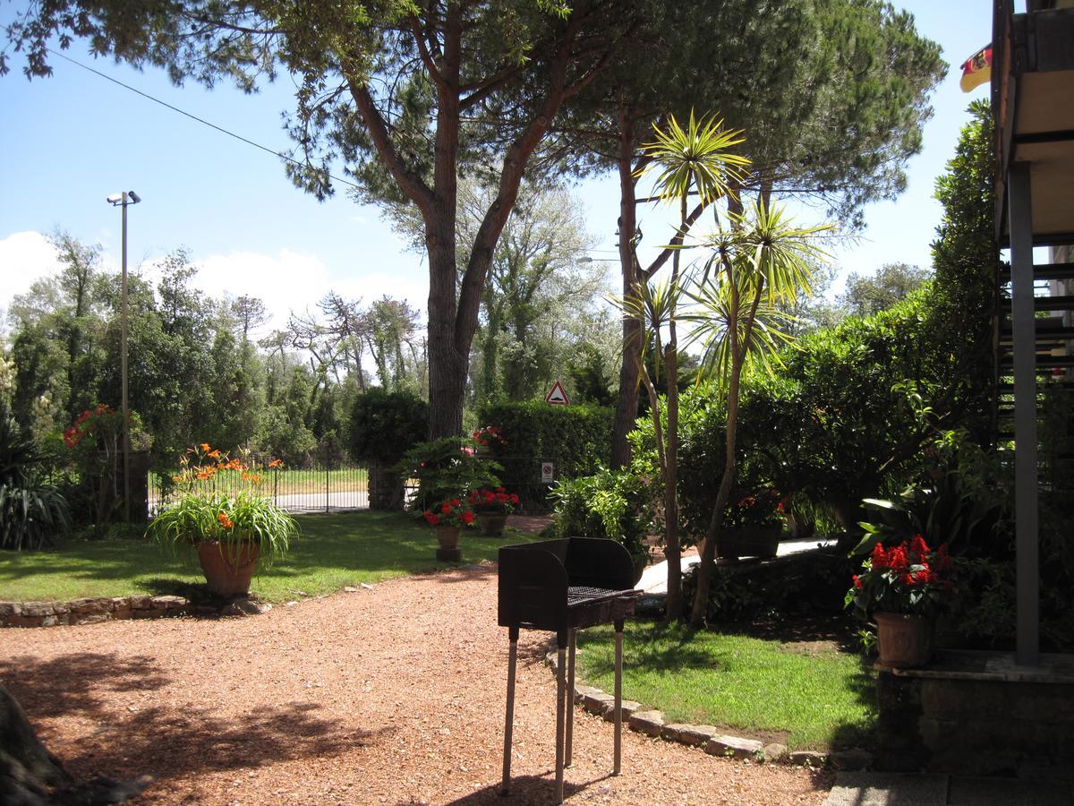 Casa Furrer Aparthotel Tirrenia Exterior photo